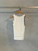  Tanktop trắng vân logo nổi + cổ viền chữ 
