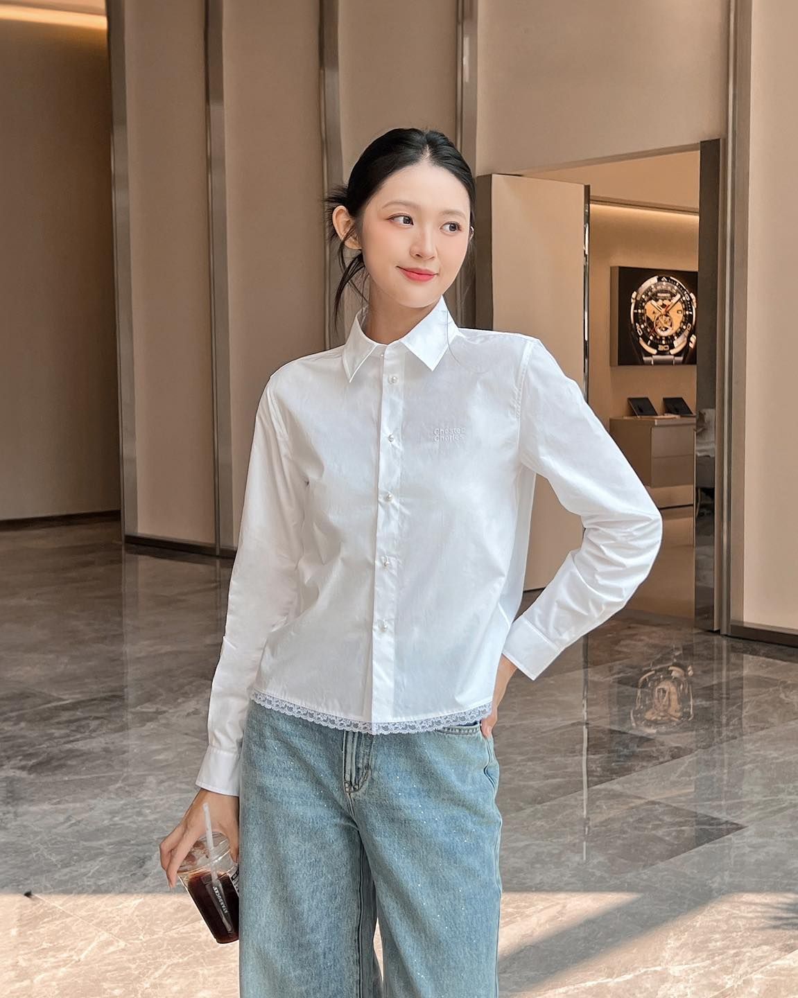  Áo sơmi trắng viền gấu Ren 