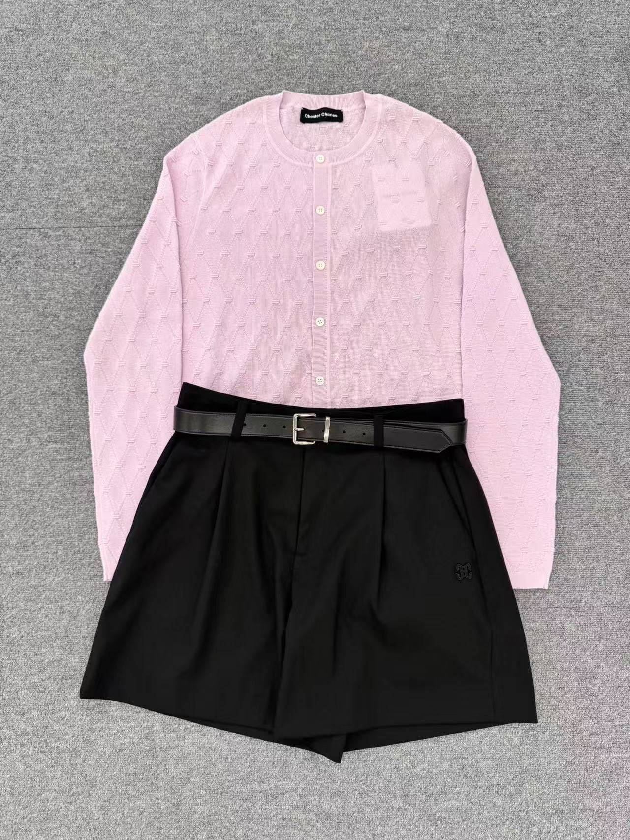  Quần sooc vải đen -belt da 