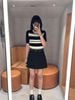  Áo ngắn tay đen kẻ trắng 