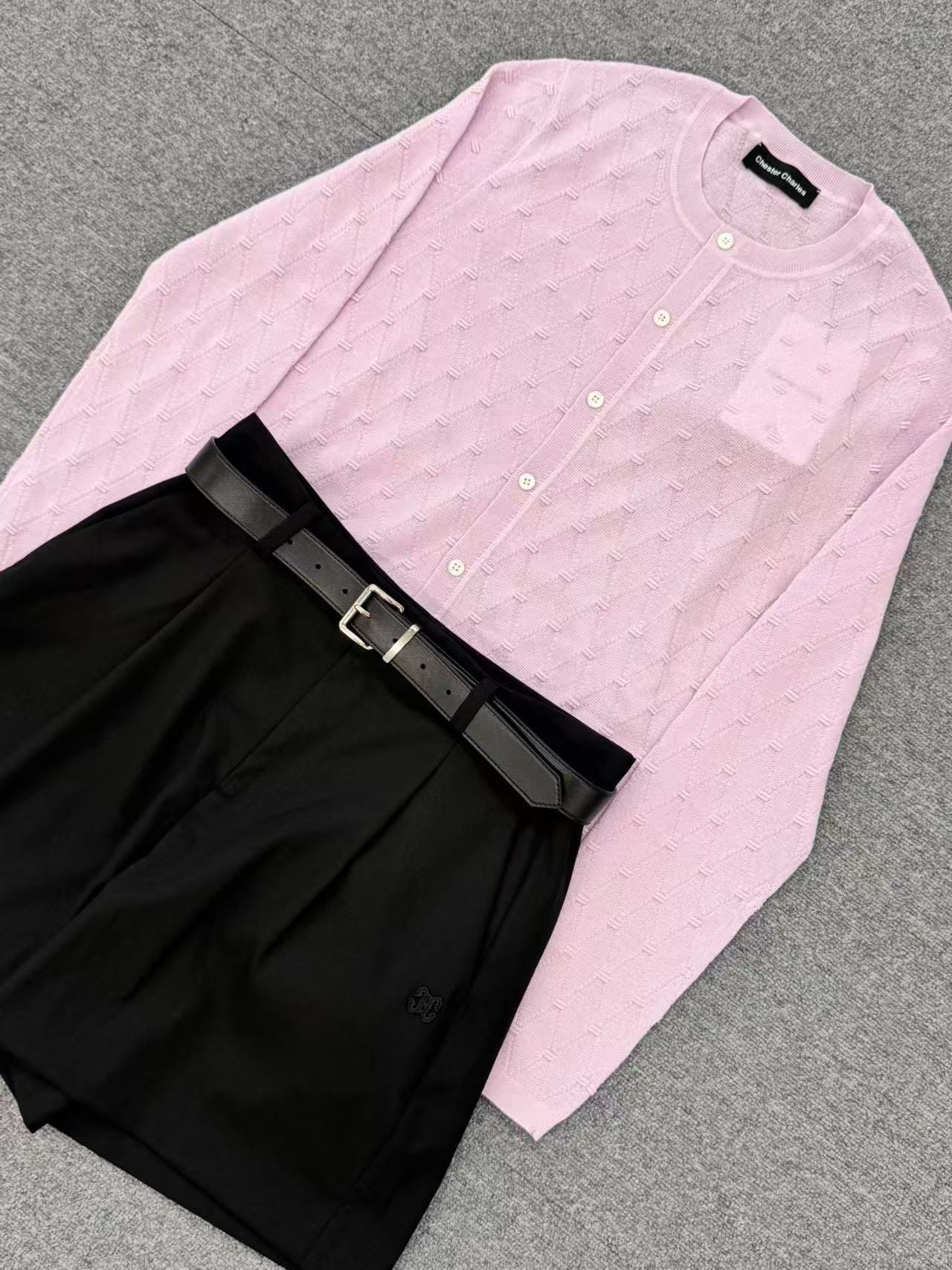  Quần sooc vải đen -belt da 