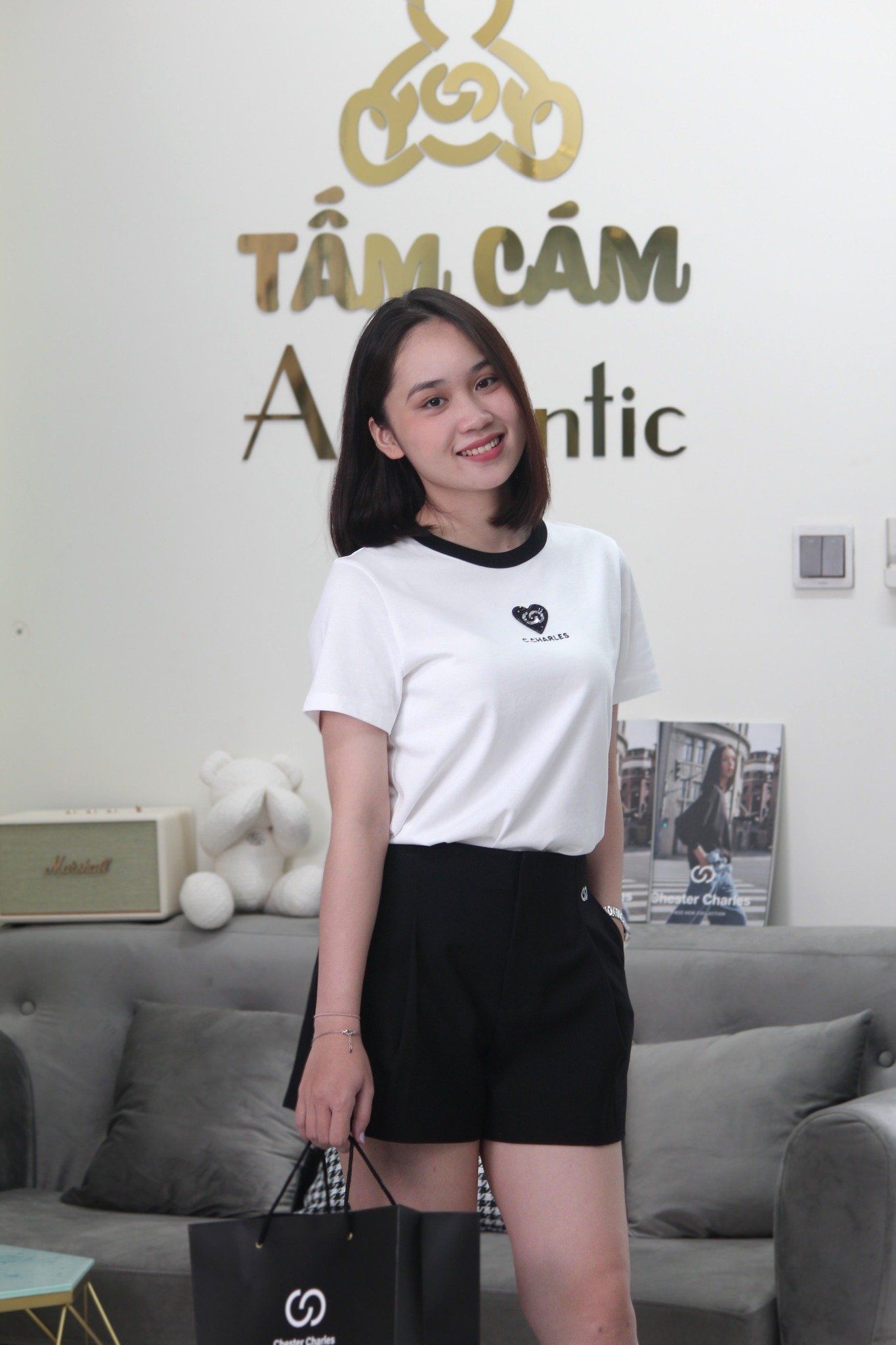  Sooc vài đen thêu CC 