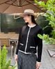  Áo CDG đen viền trắng, 2 túi chữ C.Charles 