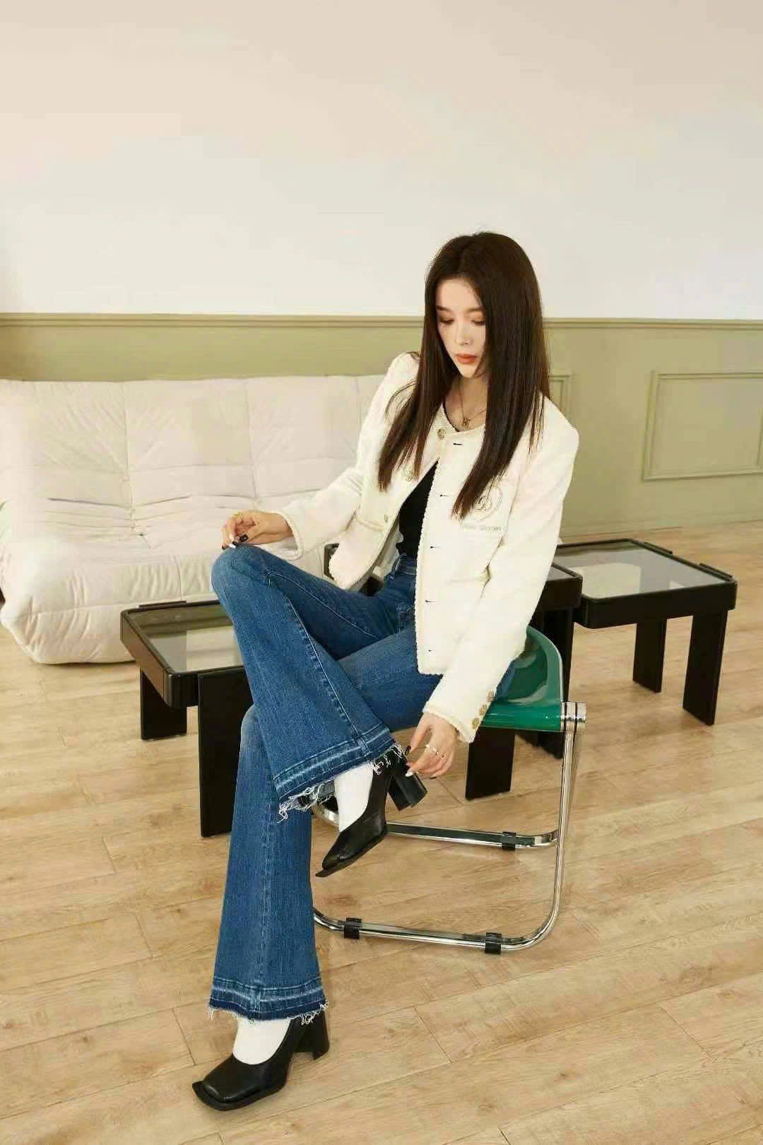  Áo dạ tweed be túi giả 