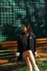  Áo Blazer viền cổ CC, tay lật 