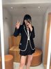  Áo Vest đen viền trắng 