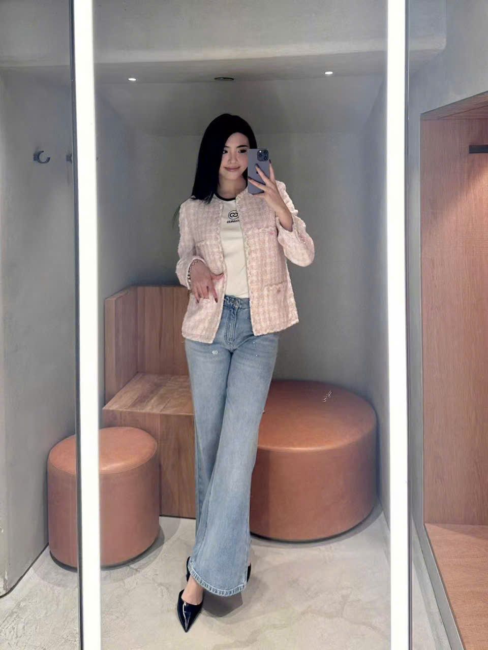  2.Áo Twed hồng kẻ trắng 