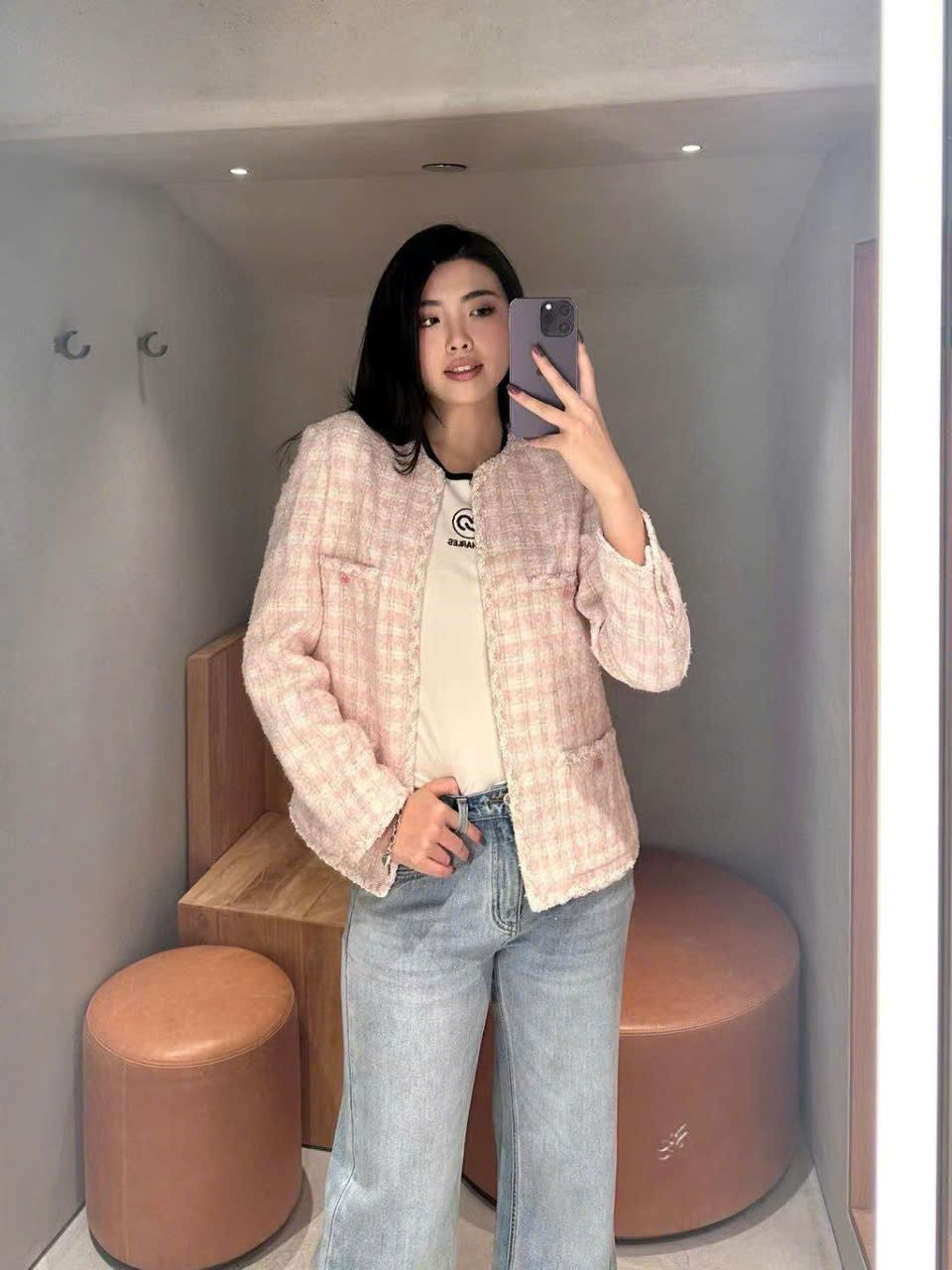  2.Áo Twed hồng kẻ trắng 