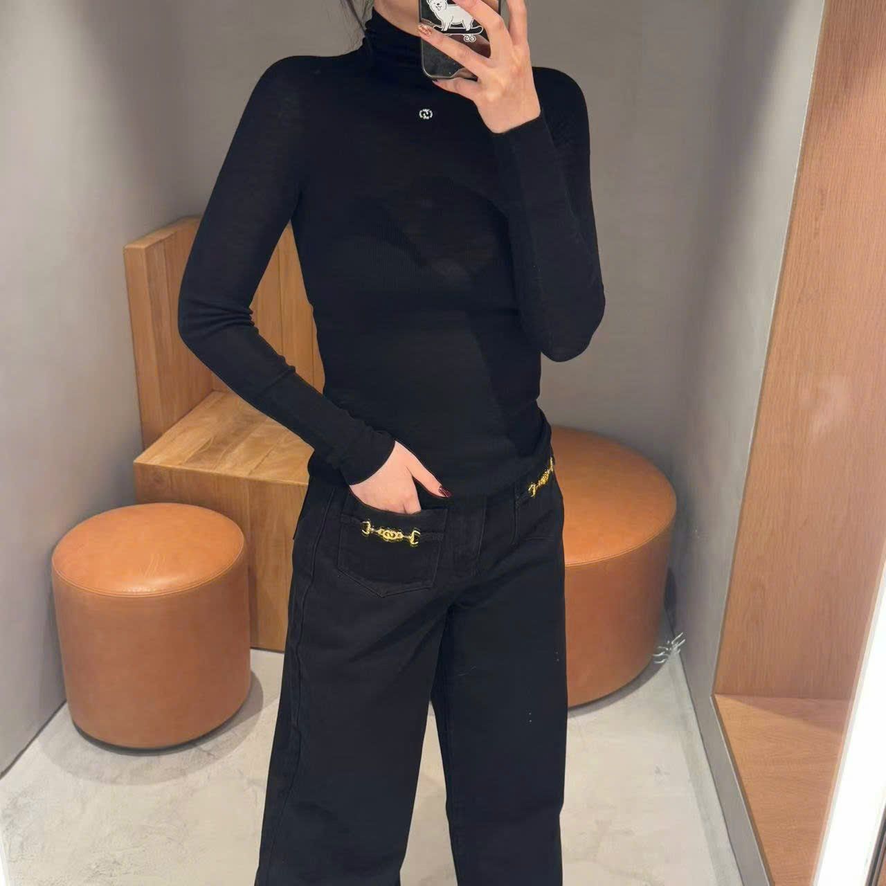  Áo dài tay cổ lọ - đen 