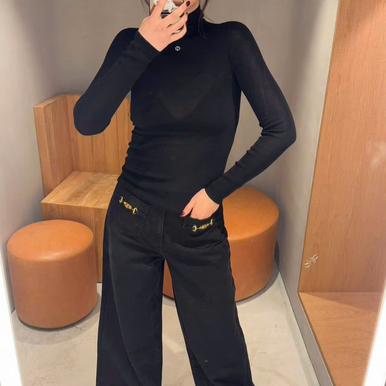  Áo dài tay cổ lọ - đen 