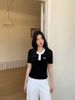  Áo thun đen ngắn tay, cổ tròn trắng khoá zip 