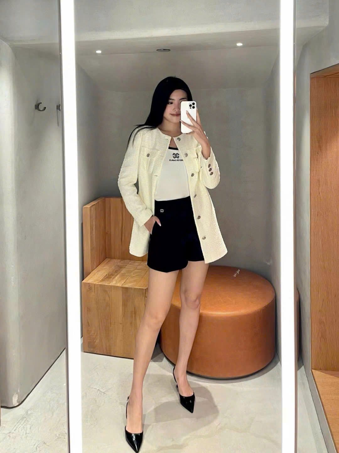  Áo dạ Tweed dáng dài suông túi ngực Chester Charles 