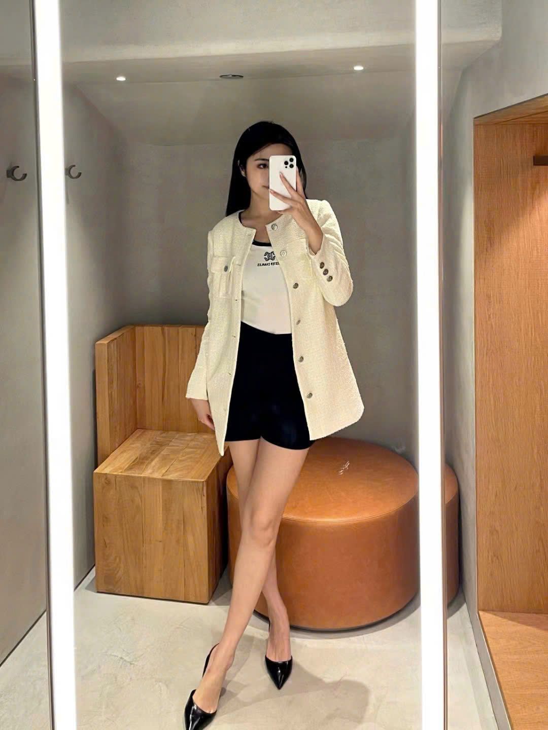  Áo dạ Tweed dáng dài suông túi ngực Chester Charles 