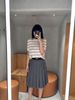  Áo trắng cổ tròn kẻ đỏ 