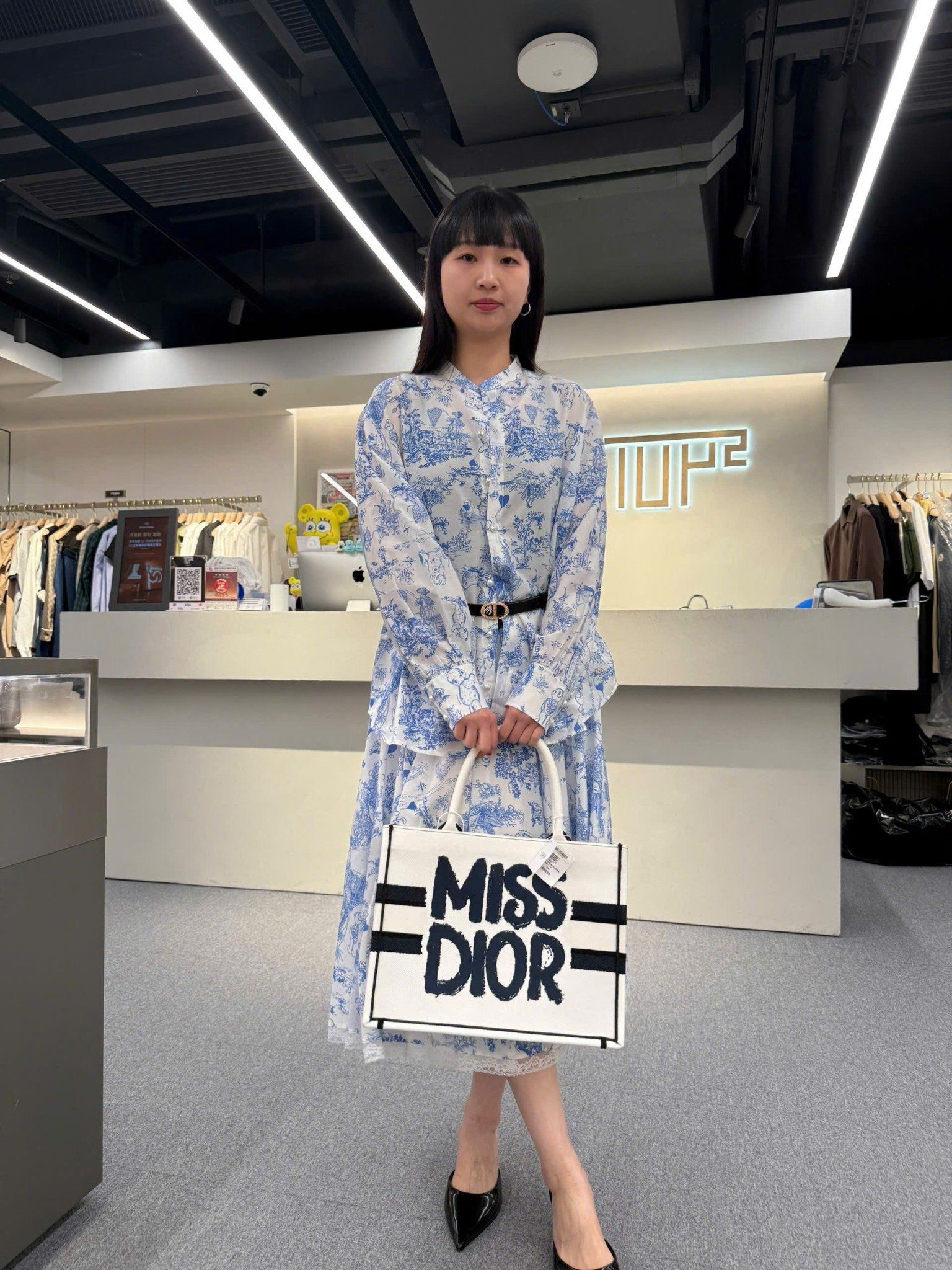  Bộ Áo sơ mi dáng suông, cổ tàu và chân váy dài xanh ren - set 