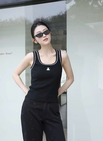  Áo tanktop đen, gấu trắng 