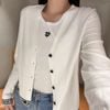  Áo ba lỗ trắng-viền chữ CC đen ở gấu 