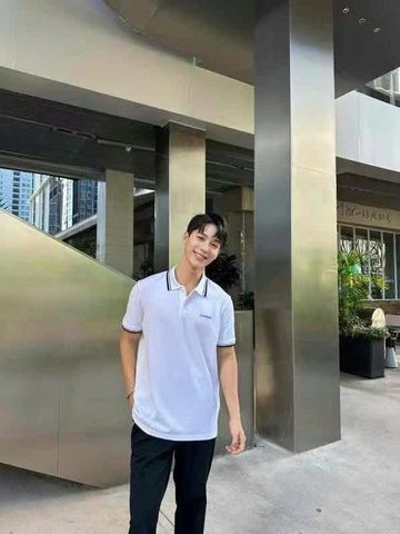  Áo polo trắng - cổ viền đen 