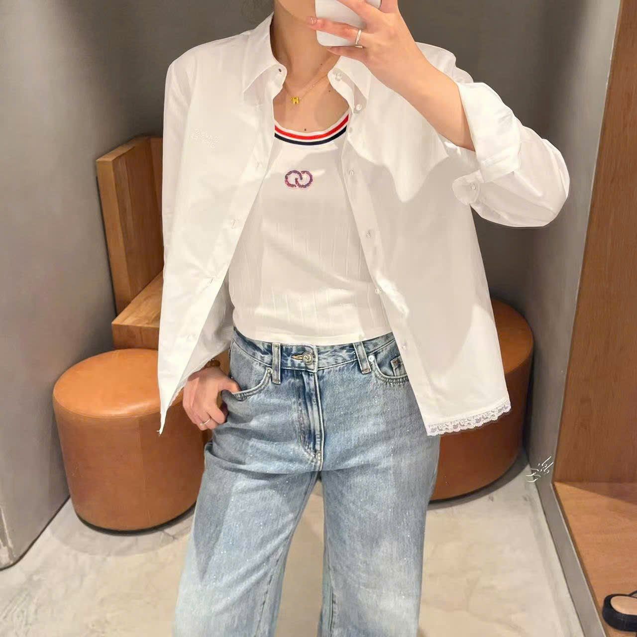  Áo sơmi trắng viền gấu Ren 