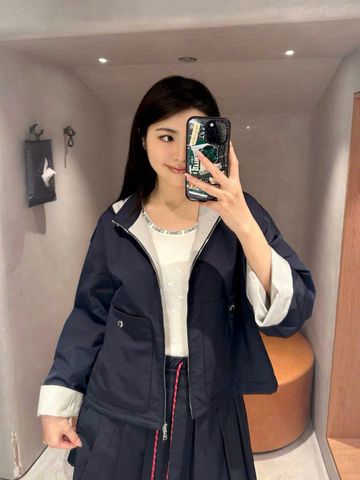  Bộ áo khoác gió và chân váy xếp ly xanh tím than set 