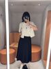  Áo sơmi trắng cúc ngọc, túi chữ 