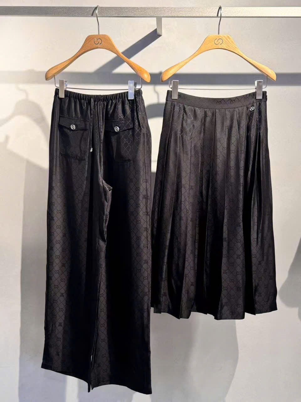  Quần lụa dài Logo lì 2 túi trước 