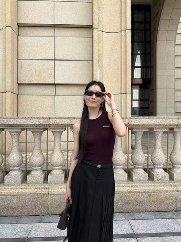  Áo ba lỗ màu tím- chữ C.Charles trắng trái 