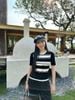  Áo ngắn tay đen kẻ trắng 