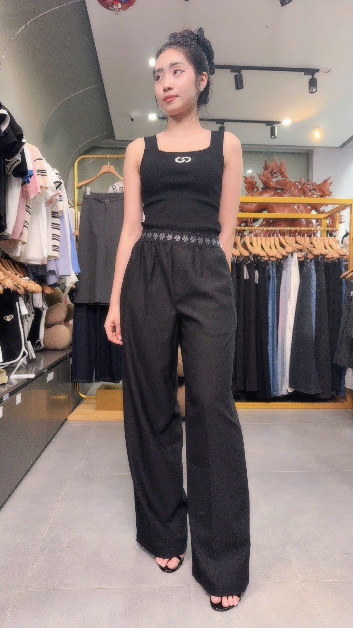  Quần Vải - cạp thun logo CH 