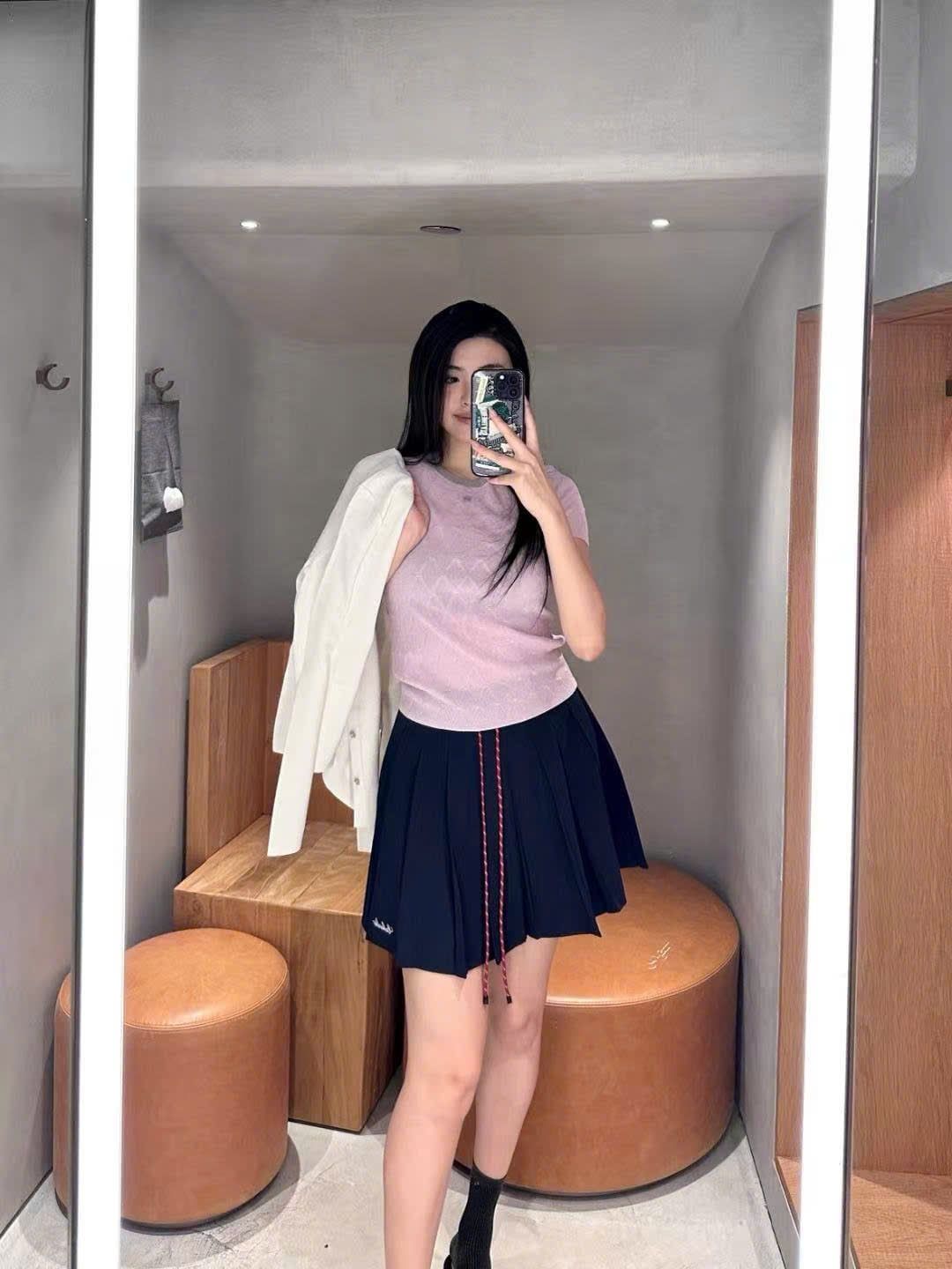  Áo Tím viền cổ họa tiết lưới 