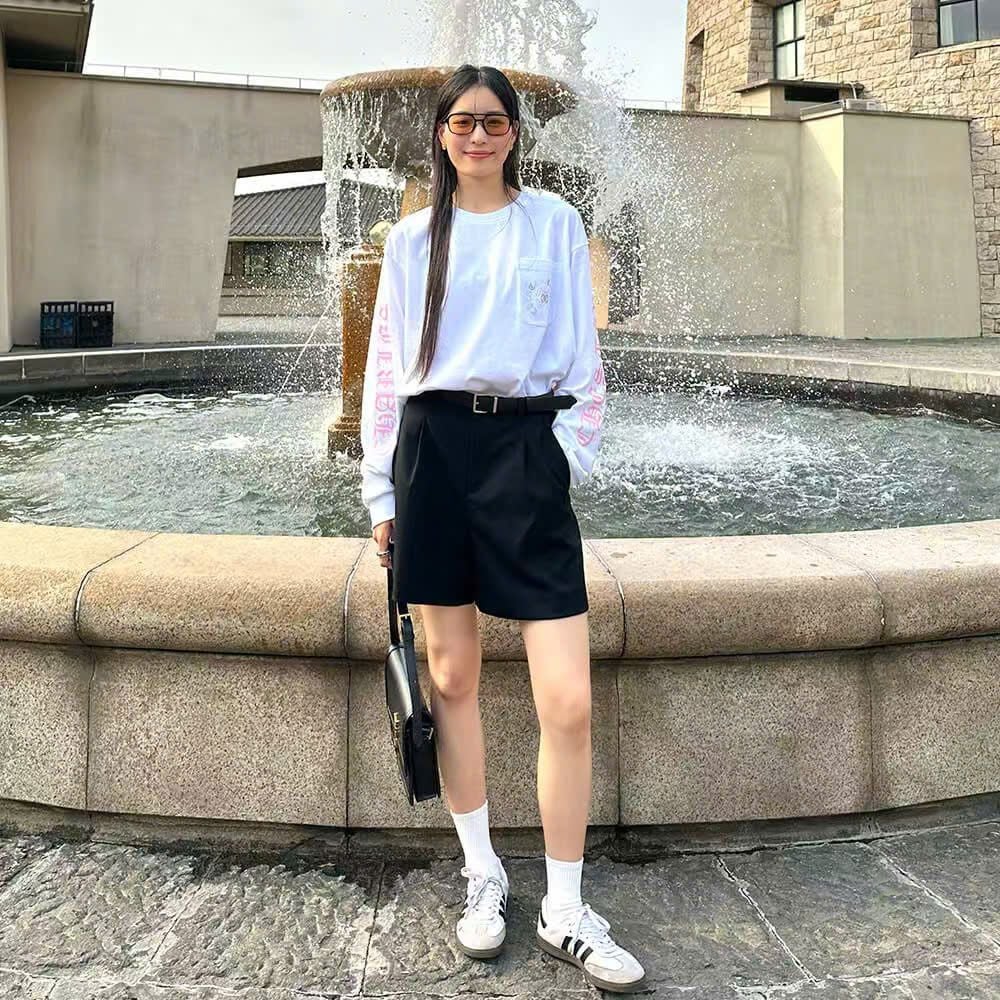  Quần sooc vải đen -belt da 