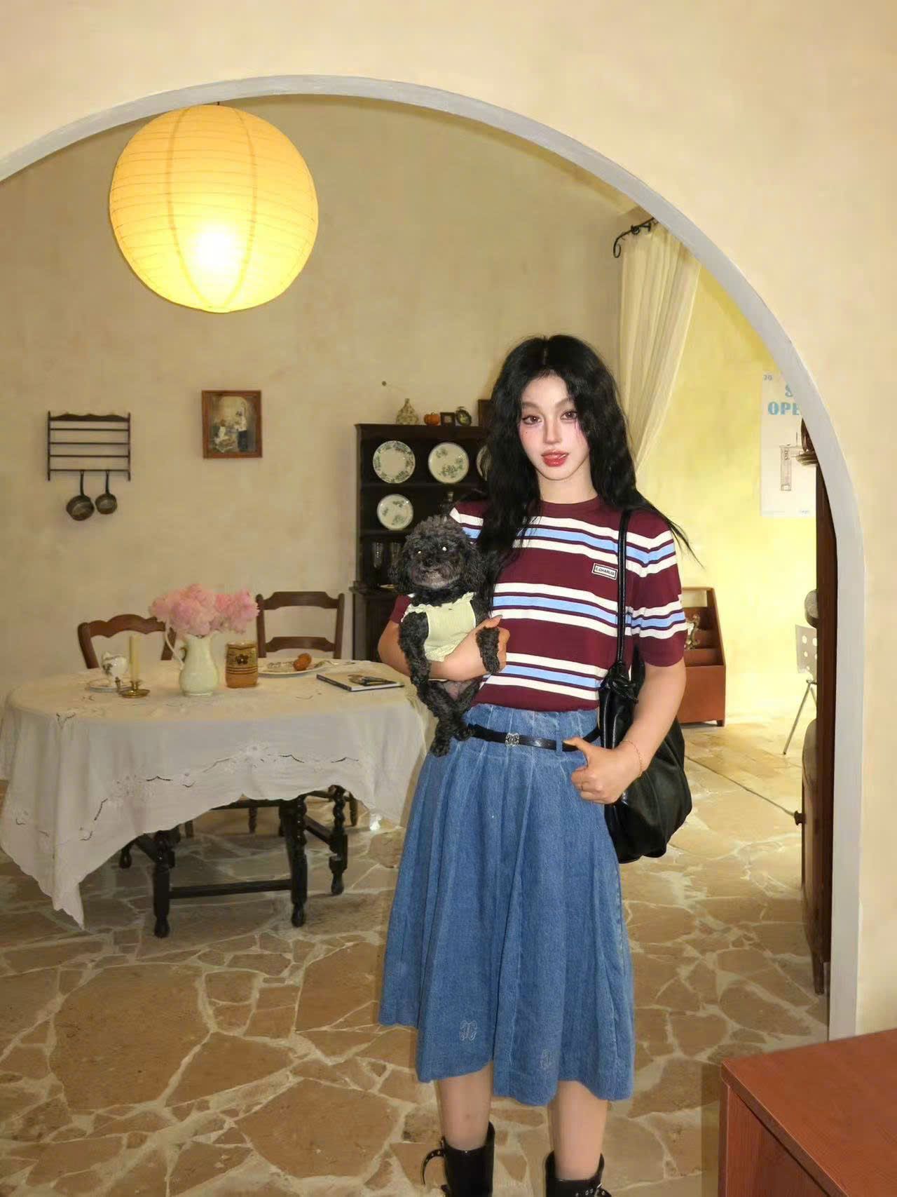  Áo ngắn tay đỏ kẻ trắng , xanh ngang 