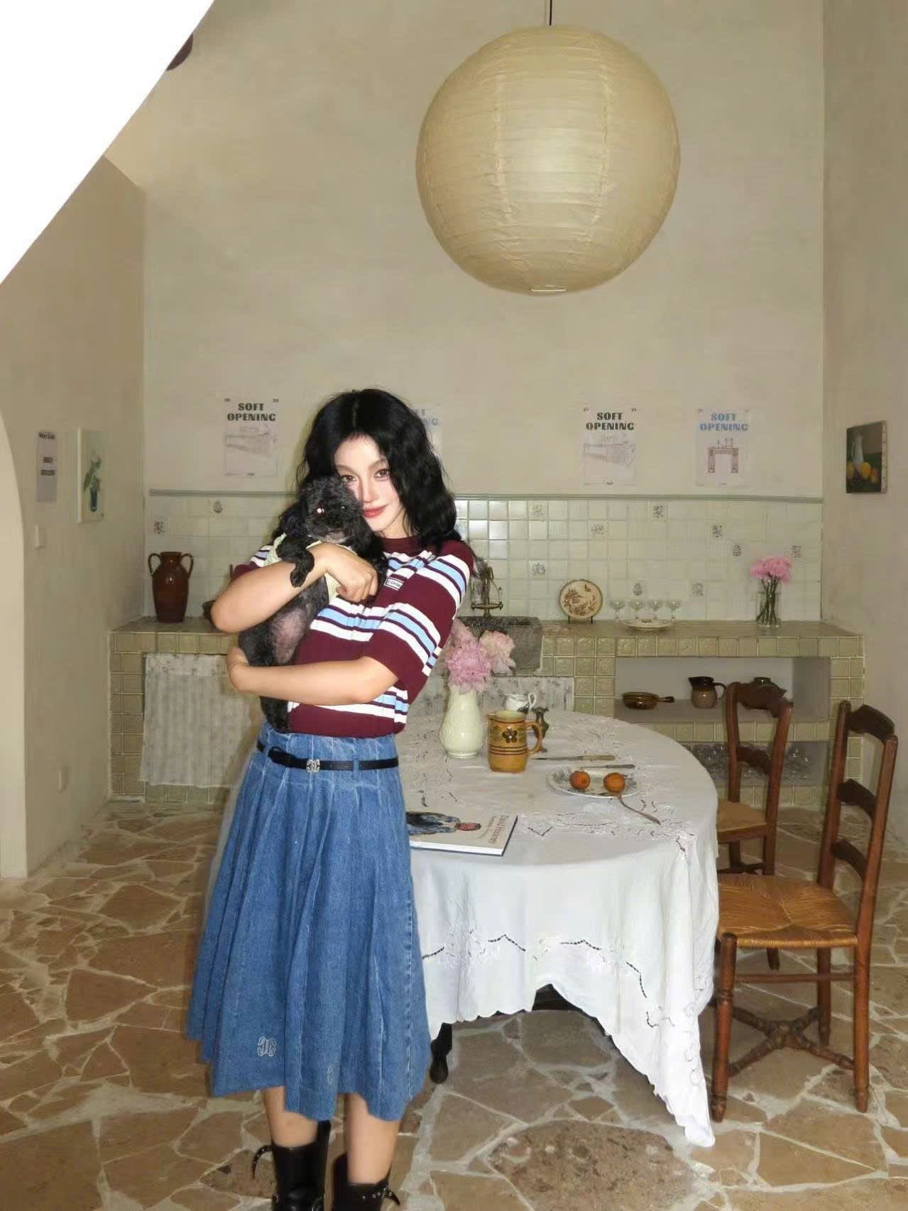  Áo ngắn tay đỏ kẻ trắng , xanh ngang 