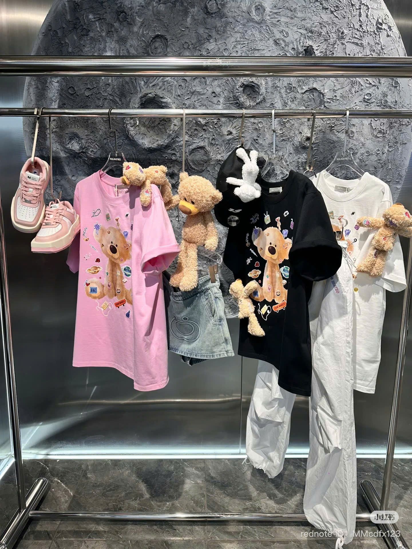  Áo phông Đen/Hồng/Trắng 