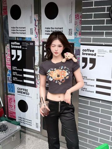  Áo croptop nâu xám đậm ánh tím gấu 