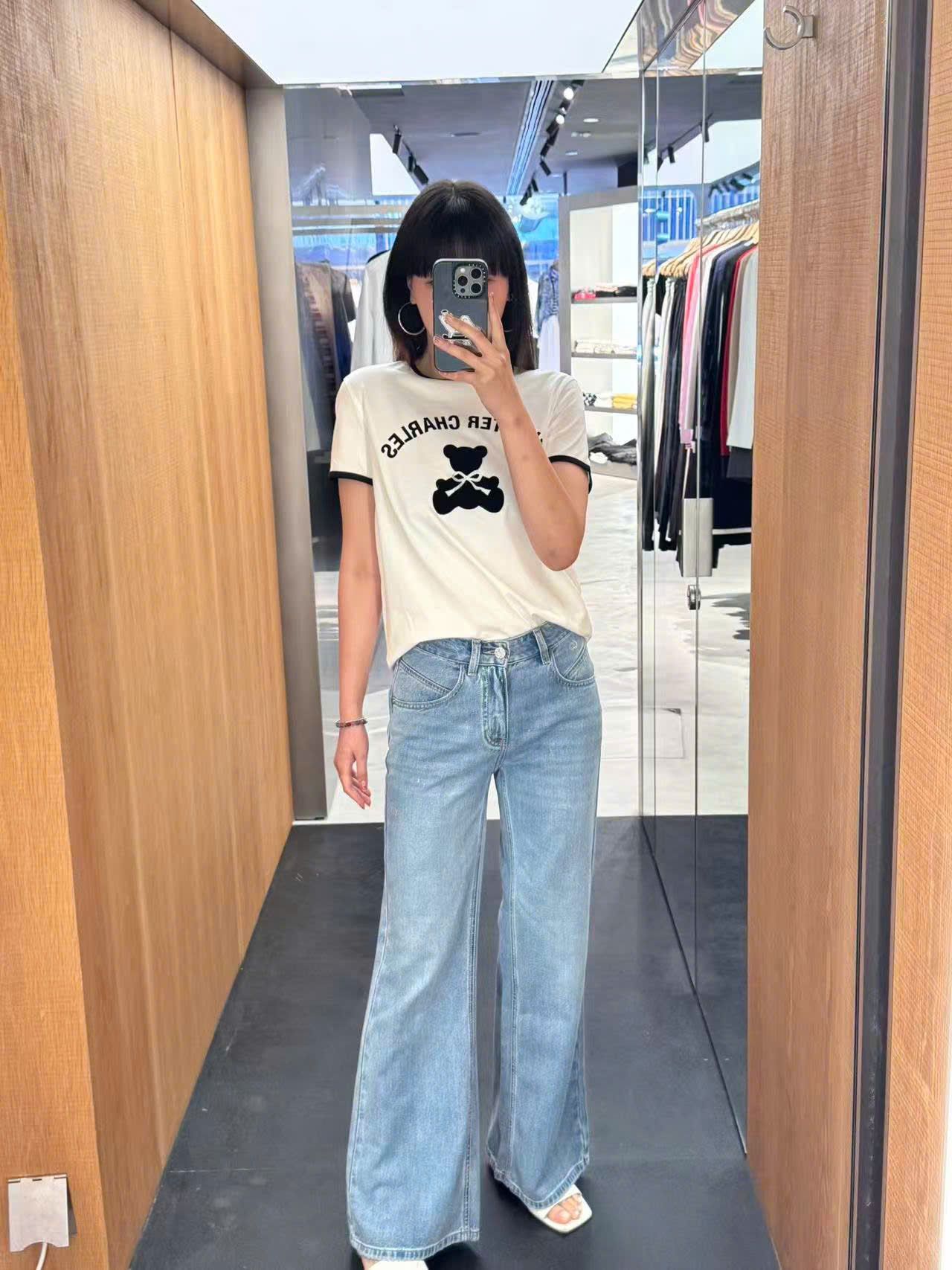  Áo T- shirt trắng gấu đen 