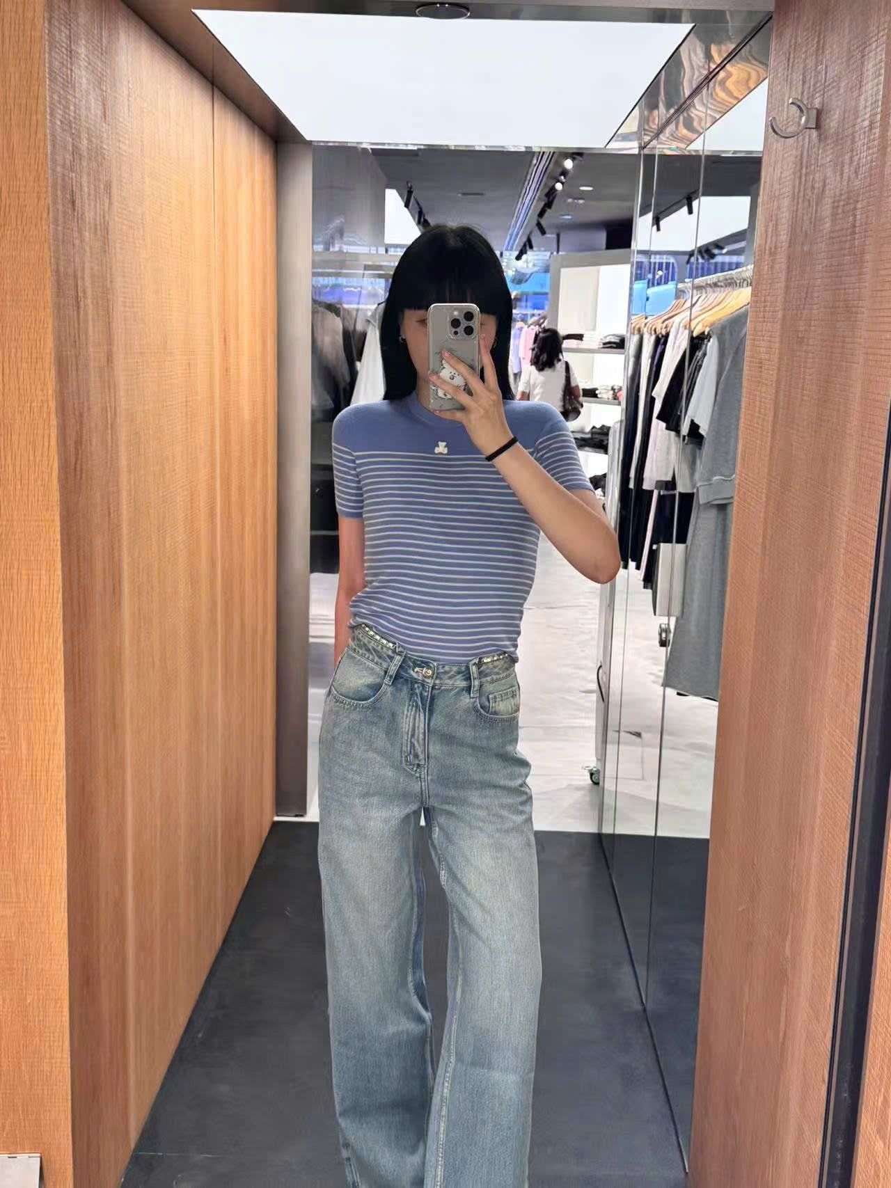  Áo ngắn tay xanh da trời kẻ sọc ngang - gấu trắng 