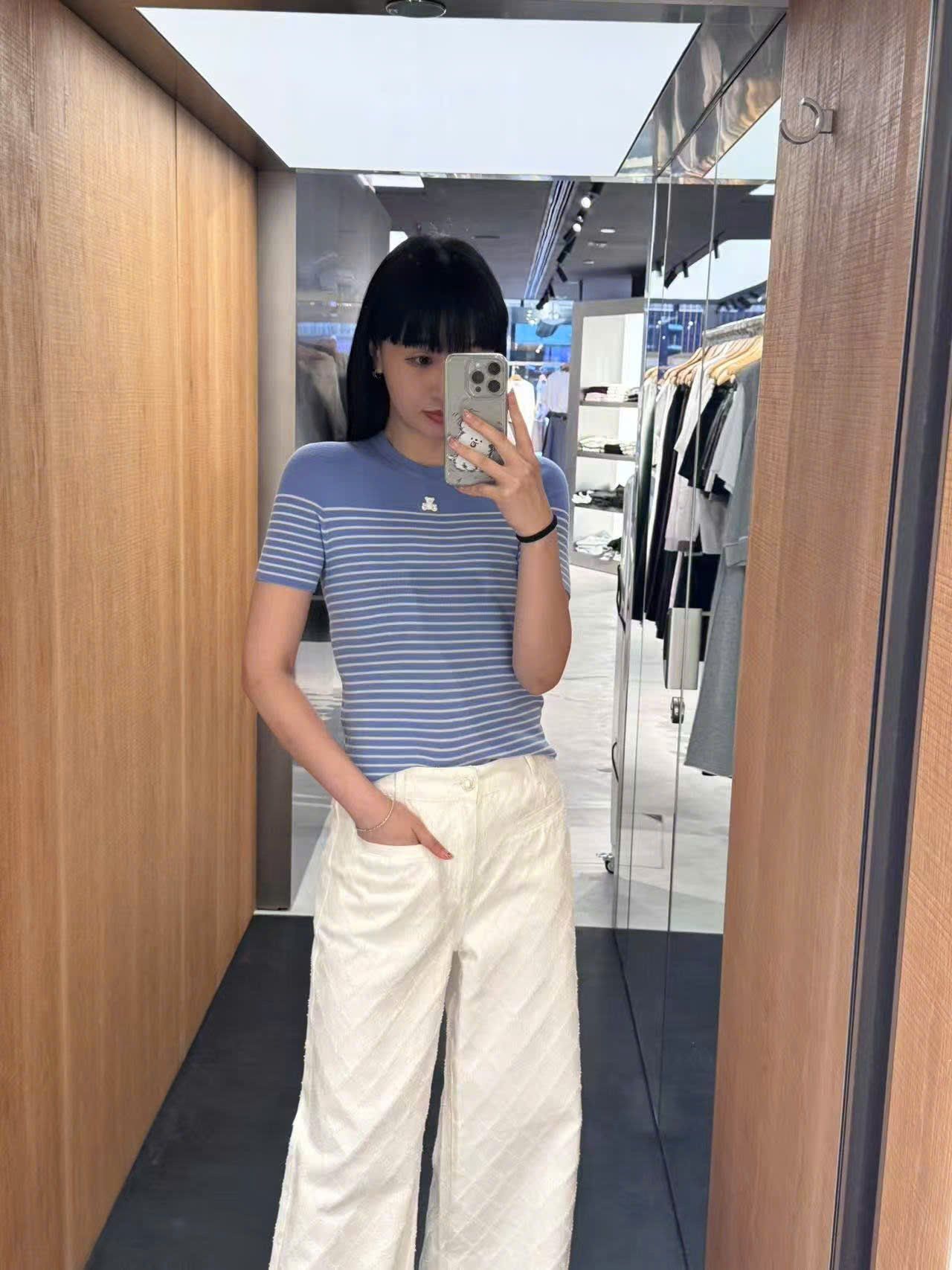  Áo ngắn tay xanh da trời kẻ sọc ngang - gấu trắng 