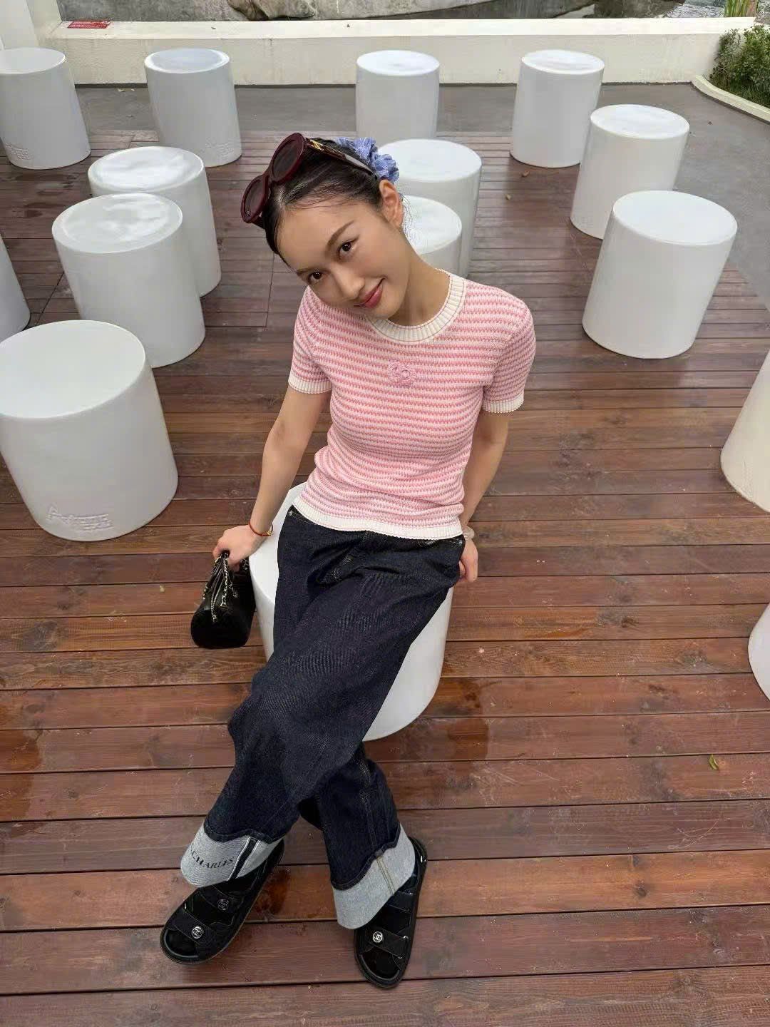  Áo kẻ Zích Zắc trắng hồng 