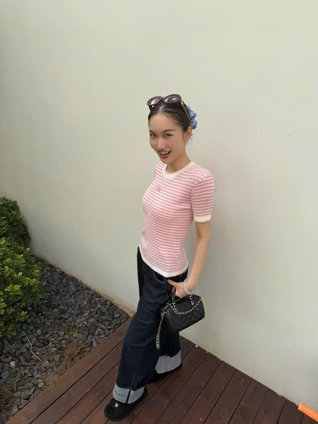  Áo kẻ Zích Zắc trắng hồng 