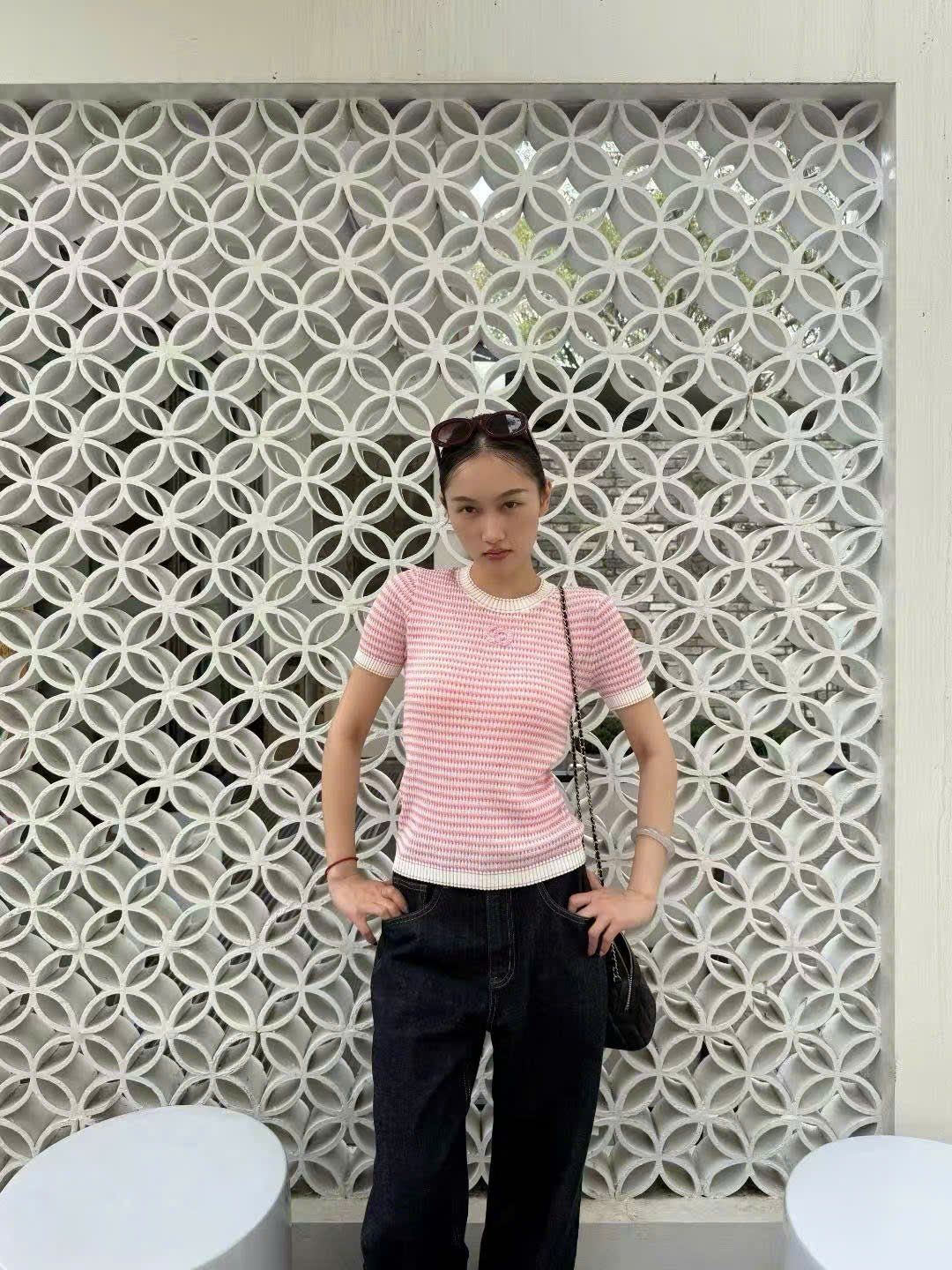  Áo kẻ Zích Zắc trắng hồng 