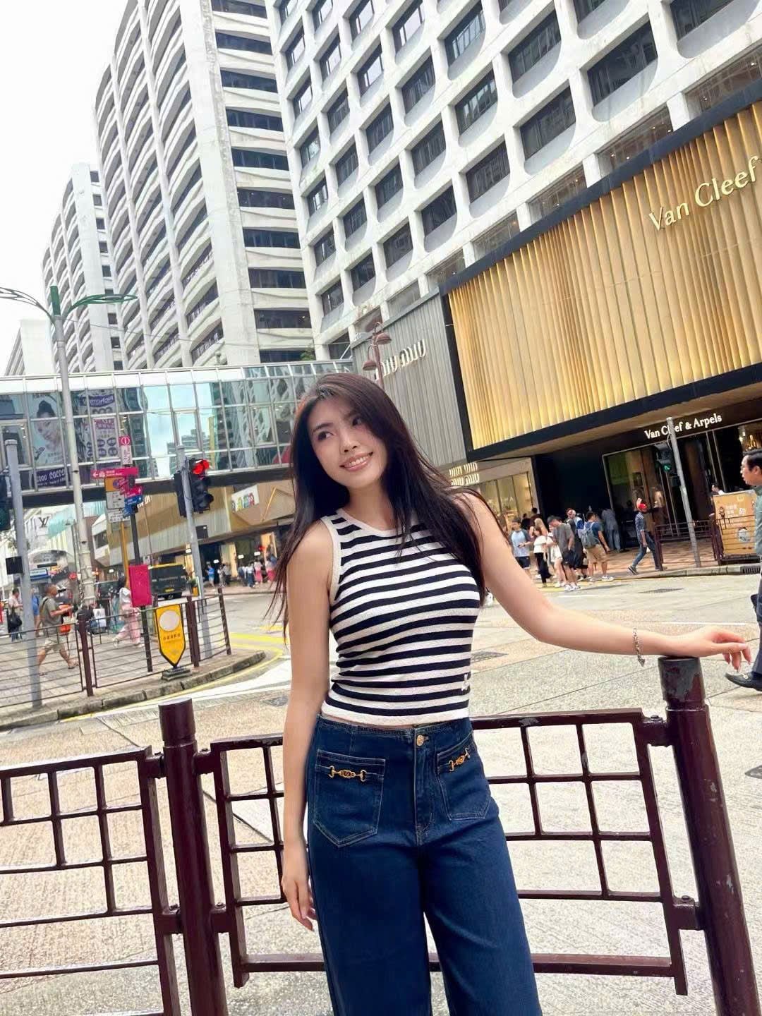  Quần jean xanh vải Ý, xích vàng 