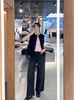  Quần jean đen mài, 2 túi trước xích bạc 