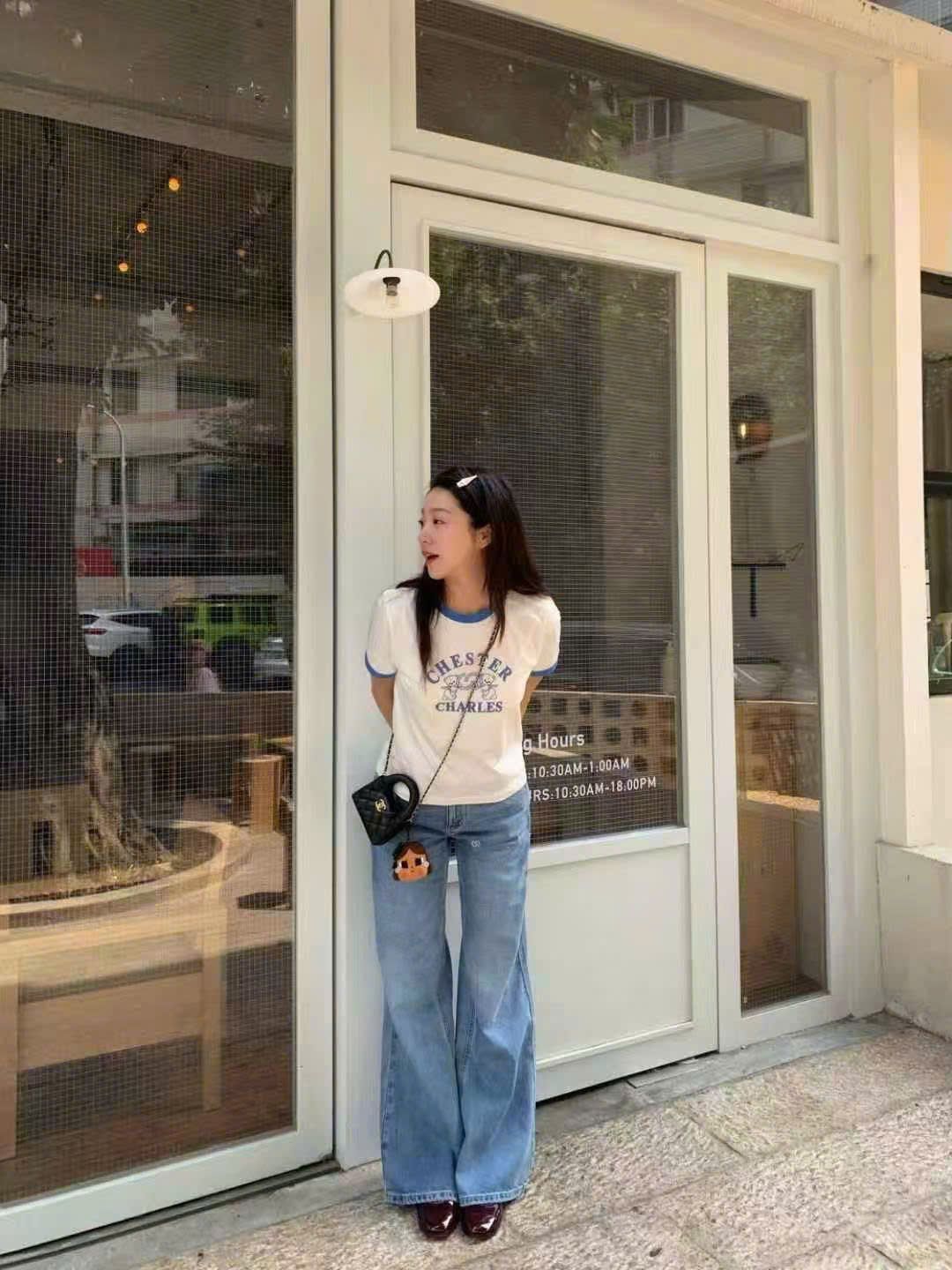  Áo phông trắng viền xanh - logo 2 gấu 