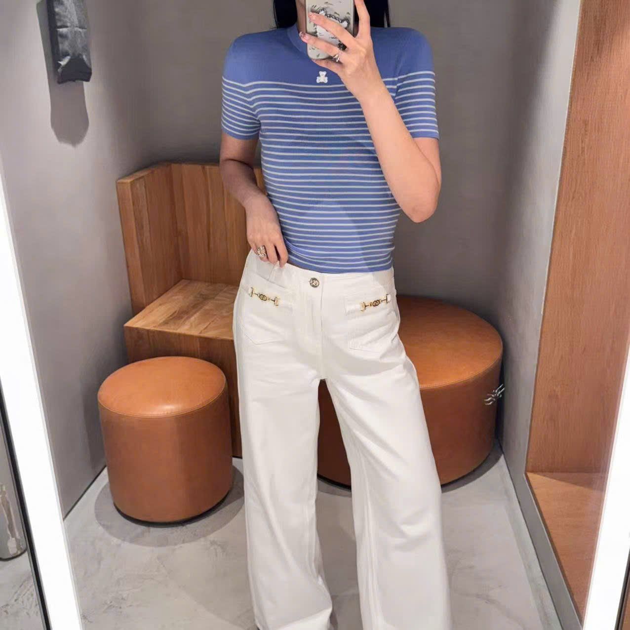  Áo ngắn tay xanh da trời kẻ sọc ngang - gấu trắng 