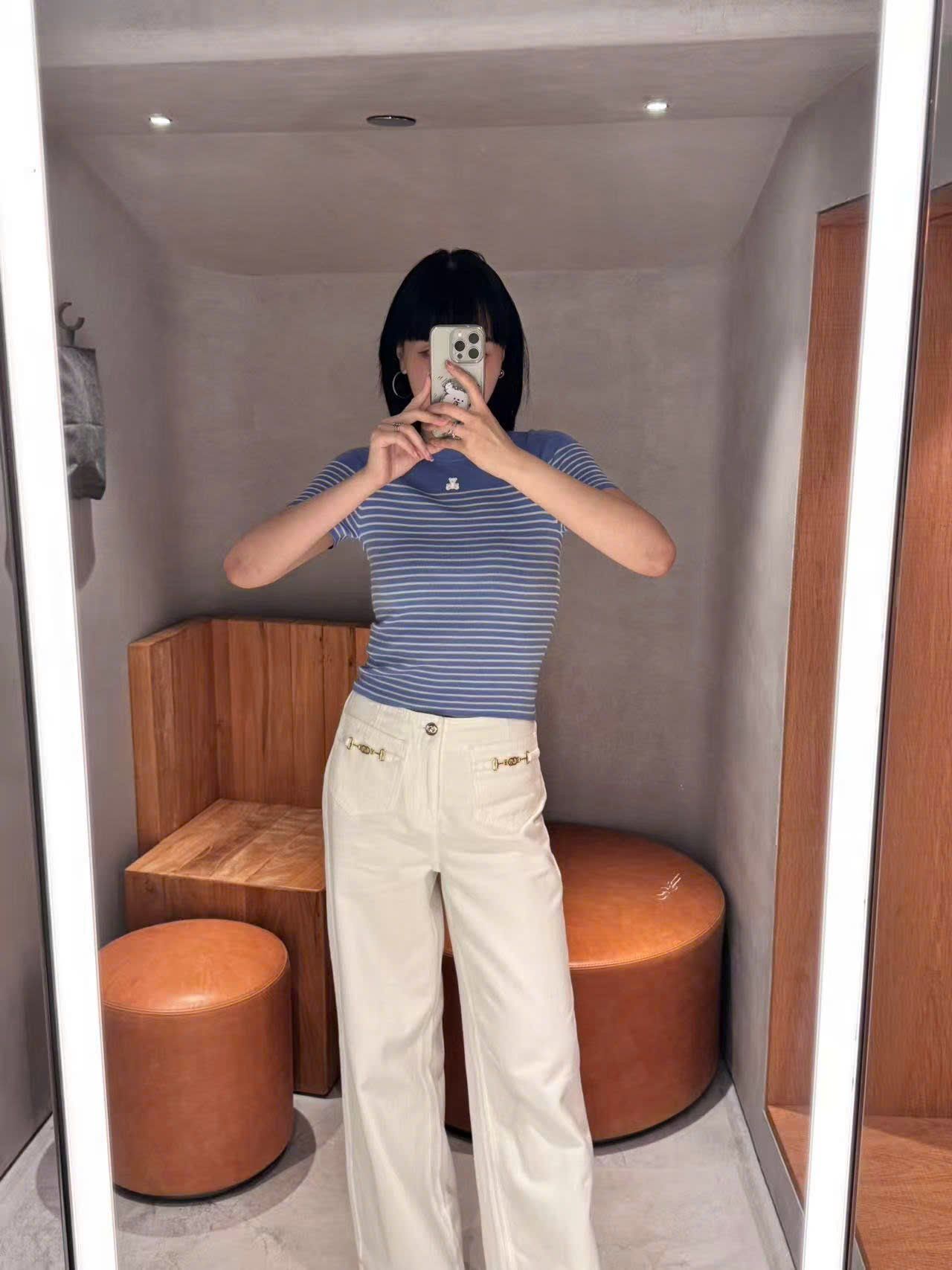  Áo ngắn tay xanh da trời kẻ sọc ngang - gấu trắng 