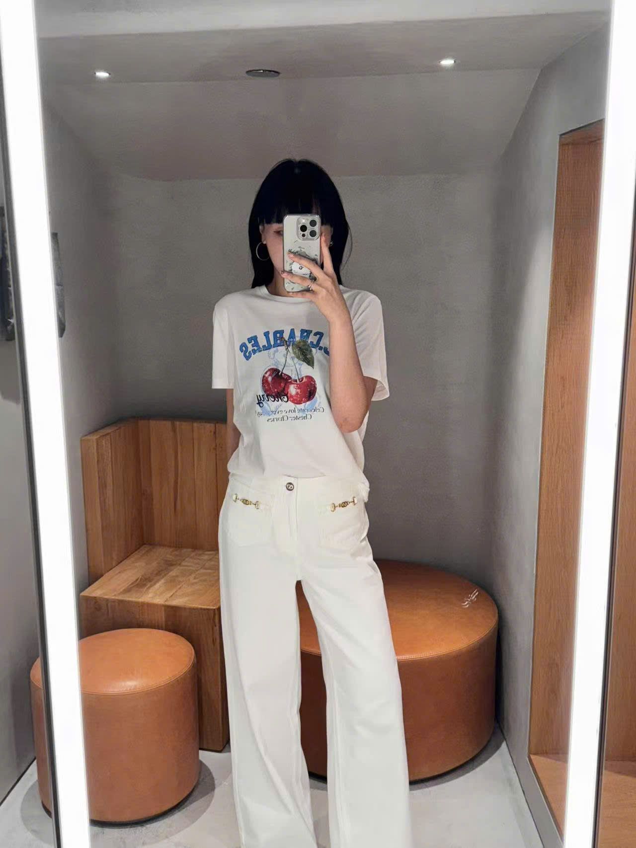  Áo phông trắng cherry đỏ 