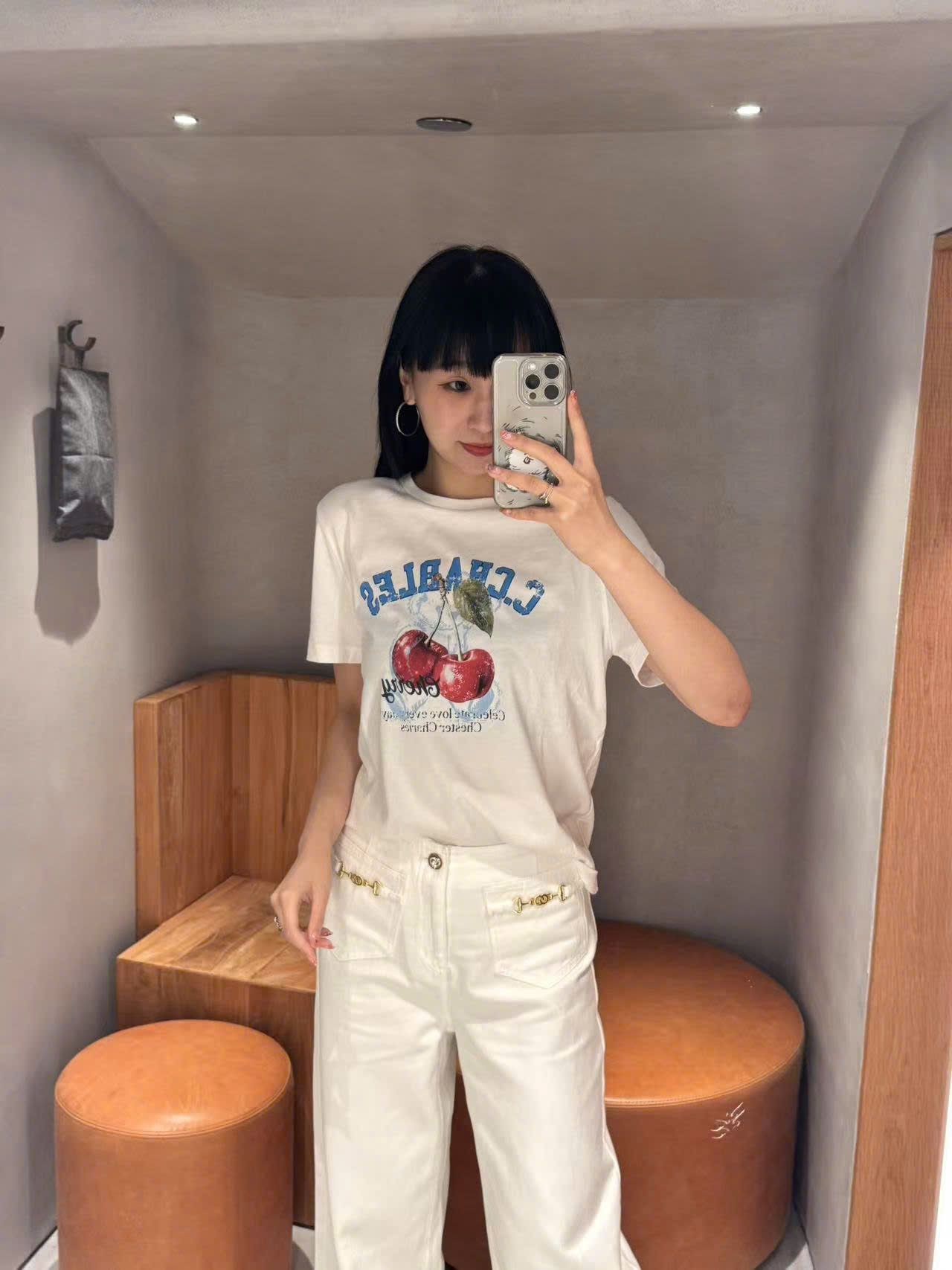  Áo phông trắng cherry đỏ 