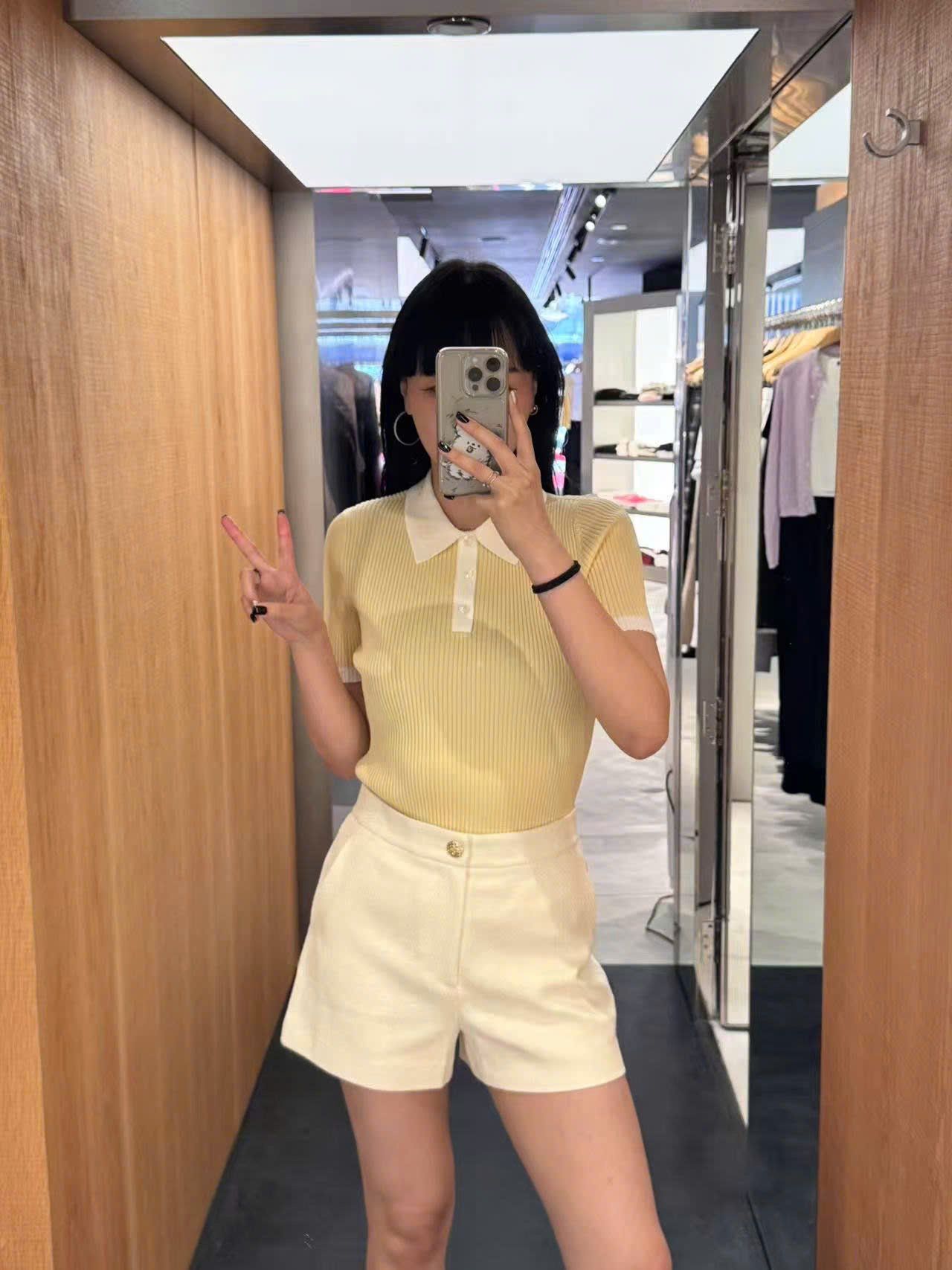  Áo Polo vàng - cổ trắng 