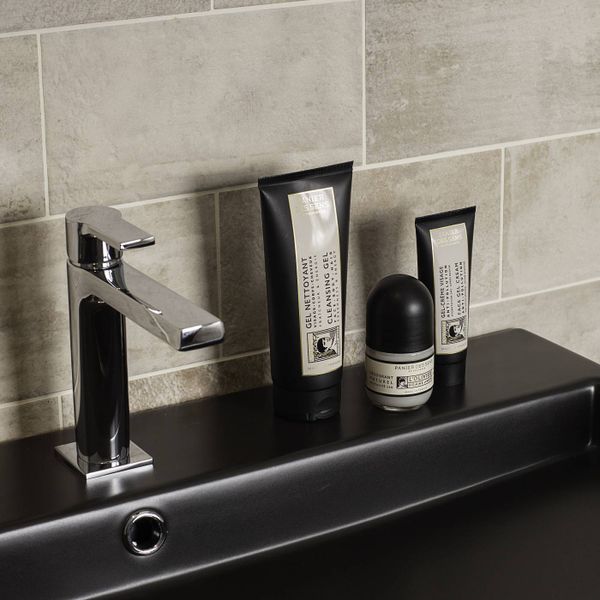 Gel tắm gội rửa mặt cho nam 3 trong 1 Panier Des Sens 200ml Intemporels Cleansing Gel/Face Body/Hair L'Olivier